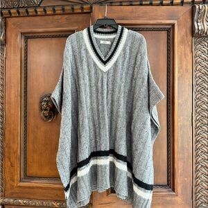 NWT UGG Gray V-Neck Wool Blend Sweater Poncho $268